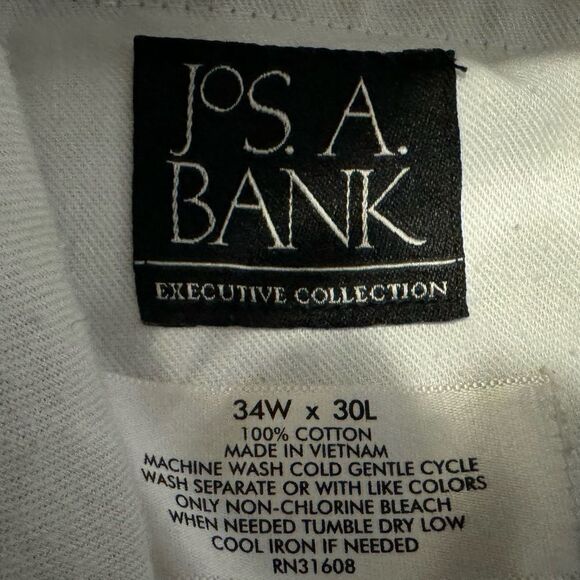 Men’s Classic Khakis‎ 34x30 great condition. Jos A Bank. Straight leg. - Picture 6 of 7